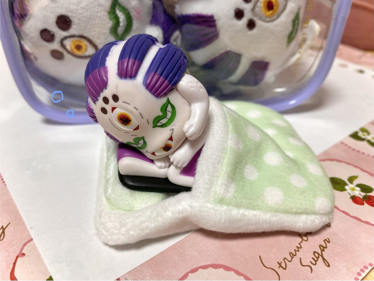 Winpiswings's tweet photo. 玉壺さんのおねむたん譲ってもらったので玉壺さん来た時用に合いそう！！と思って即買いしたおふとんに入れた。
🤦‍♀️…
かわいいから見てくれ……… https://t.co/tEdKtxtauU
