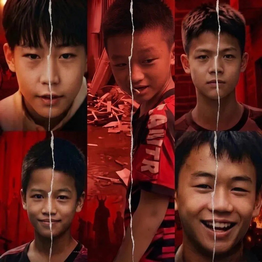 Jen00695484's tweet photo. @iamthestamp @GweiloX There’s 5 of them. The fifth one (in the middle) was filming it https://t.co/2v6wmZtYdk