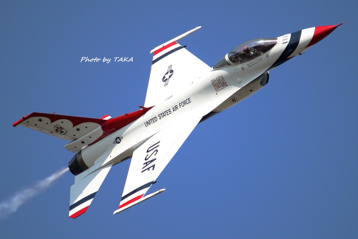alice_herb's tweet photo. #F16からしか得られない栄養素

サンダーバーズまた見たいの… https://t.co/nRU82qogeA