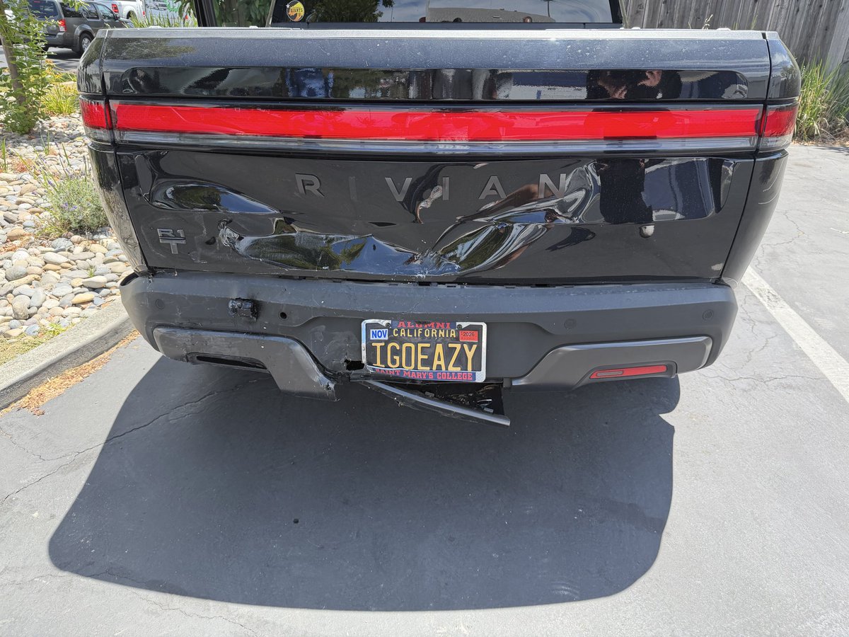 DudetteNicole's tweet photo. @Hilbe I was rear ended pretty good last weekend. I can’t use the keycard or my phone’s card to unlock the truck, only going into the app and pressing unlock. Now something is absolutely draining the battery and the brake light is blinking about once a minute. Thoughts? https://t.co/igZbOLA3SW