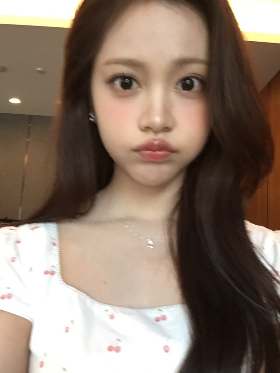 H2H_INA's tweet photo. 260717 #CARMEN weverse post

Mochi Reumen 😚🍡
Nyam nyam-ping~~~

#Hearts2Hearts #하츠투하츠 #H2H
@Hearts2Hearts https://t.co/NHO7pePP01