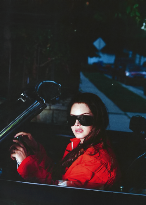 lanastanpic's tweet photo. lana del rey https://t.co/iC51ijTTE4