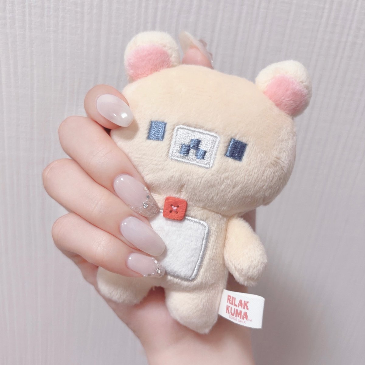 oyi_zo's tweet photo. ネイル新しくした𓂃 𓈒𓏸𑁍

このコリラックマちゃん今日200円でとれたʕ·͡·ʔฅ’’

 #日常垢   #日常垢さんと繋がりたい https://t.co/CQ7gXeTkRi