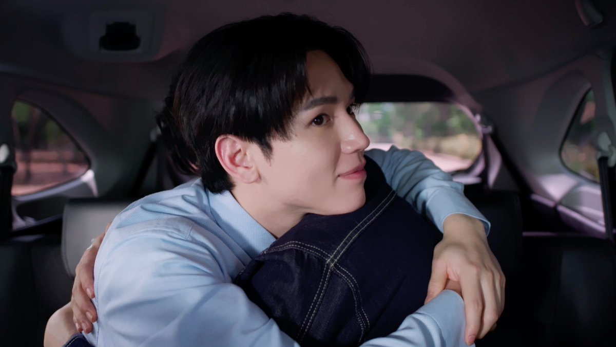 GMMTV's tweet photo. ไพลินนัมเบอร์วัน!!!!!

#ADogAndAPlaneEP8 คืนนี้จบแล้ว
สามารถรับชมย้อนหลัง Uncut Version ได้ทางแอปพลิเคชั่น TrueVisions NOW เท่านั้นน้าาาา แล้วสัปดาห์หน้ามาติดตาม EP.9 กันต่อ!!

“หมาเห่าเครื่องบิน A Dog and A Plane” 🐶✈️
ทุกวันศุกร์ เวลา 20:30 น. ทางช่อง ONE31
และทางแอปพลิเคชั่น TrueVisions NOW เท่านั้น
#ADogAndAPlane #GMMTV
@Tawan_V @new_thitipoom @KPloynira