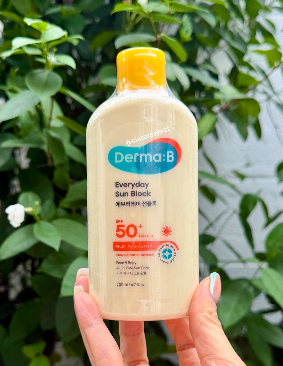 sister_select's tweet photo. ✅ Derma:B Everyday Sun Block SPF50+ PA+++ 200ml.

- กันแดด เนื้อโลชั่นบางเบา Texture ดีมาก ไม่เหนียว/ คราบ  ใช้ได้ทั้งผิวหน้าและผิวกาย เพิ่มความชุ่มชื้น เสริมและป้องกันผิวให้แข็งแรงขึ้น อ่อนโยนต่อผิว ใช้ได้ทั้งเด็กและผู้ใหญ่ 

price : 490 baht♥️
#ส่งต่อมกินเเคร์ #ส่งต่อdermab https://t.co/QZaOW836xX