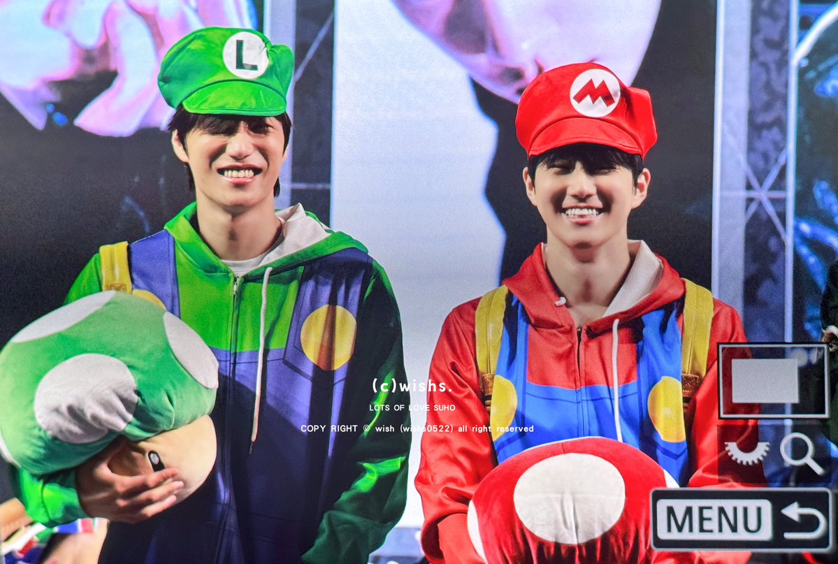 wishs0522's tweet photo. 260717 FANME fansign in Kaohsiung

🟢🔴

#수호 #SUHO #준면 #김준면 #金俊勉 #スホ #EXO
@weareoneEXO https://t.co/5zFAcV5wLm