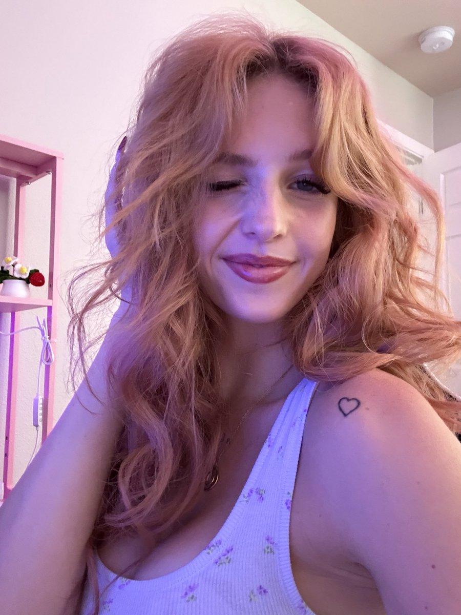 pennystarry's tweet photo. i swear i'm nicer than i look. https://t.co/g5G2fkflll
