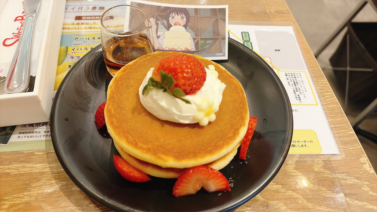 tkx2_0215's tweet photo. 乾杯コーラとご査収パンケーキ！！ https://t.co/r3yqdoD495
