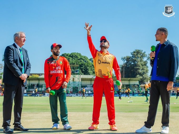 Zimbabwe won the toss and chose to field first!