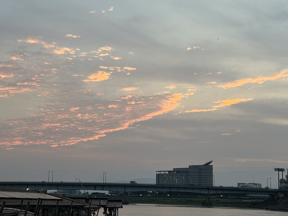 owl0303's tweet photo. 7月17日
今日の夕焼け https://t.co/iaArAA3D3T