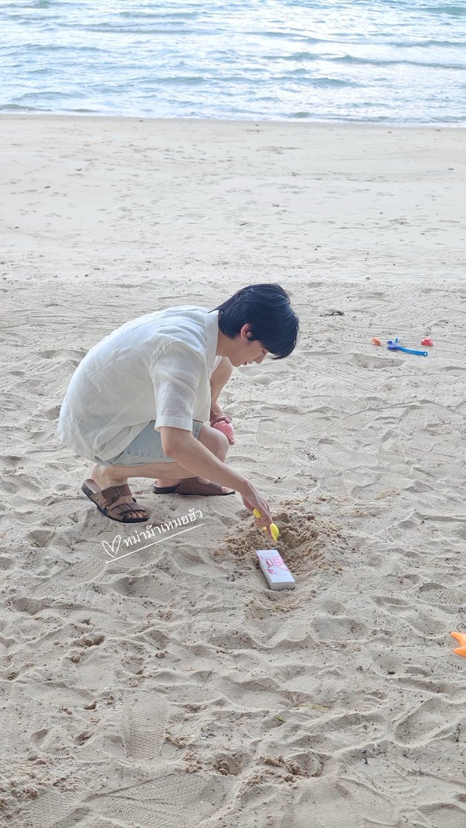 lausangfa's tweet photo. ภาพชุดนุงปิ๊ปเย้นทราย 

SEA YOU TRIP X TTP DAY1

#SkinEditorSeaYouTripXTTPDay1
#SkinEditorxTeeteePor
#SkinEditor #ตี๋ตี๋ป๋อ #teeteepor https://t.co/kYaMpbeweL