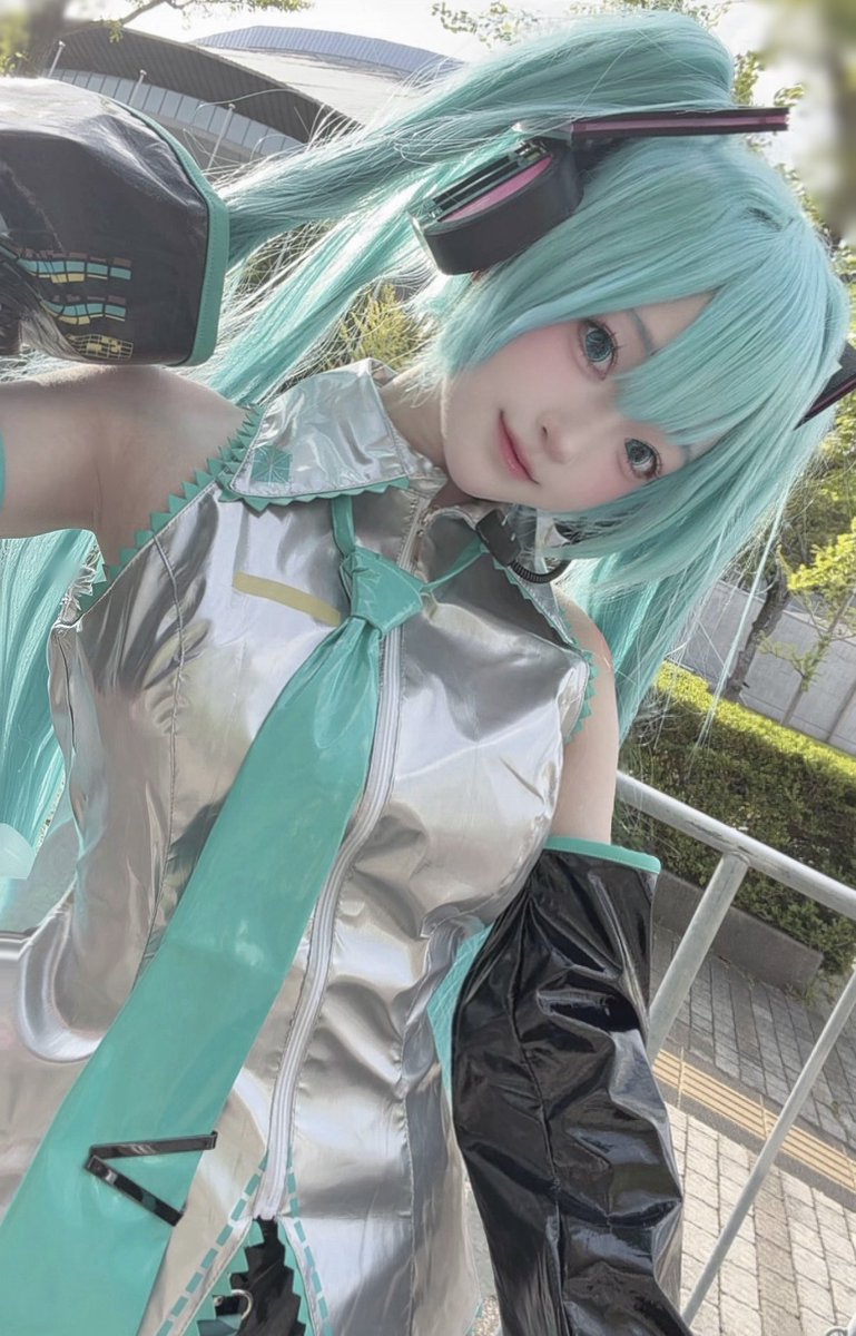 mapoyo_221's tweet photo. 【東京ゲームショウ お仕事募集】

TGS2026にてコスプレのお仕事を募集しております！
🌟9/17~21 全日程可能
🌟148cm36kg
🌟かわいい系のコスプレが得意！
ロリ、低身長、学生、清楚、ギャルなど幅広く対応可能！
⚠︎未成年のため保護者の同伴やサポートなども可能です。

 お仕事のご依頼、ご相談は
https://t.co/kTdTH1HYzz   までお願いいたします。
 #TGS2026   #東京ゲームショウ