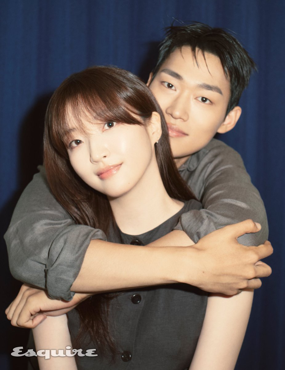 esquirekr's tweet photo. 뜨거운 감자와 박력 누나의 만남…🍥
하영 기표의 첫 커플 화보와 현커 이후 앞으로의 사랑 계획을 아래 링크에서 당장 확인해 보세요.
(과몰입러에게 꼭 필요한 설레는 비하인드)
🔗 https://t.co/fpti8RE5cU
-
#72시간소개팅 #때때때 #연프 #현커 #하영기표 #기표하영 https://t.co/NepO6clfXU