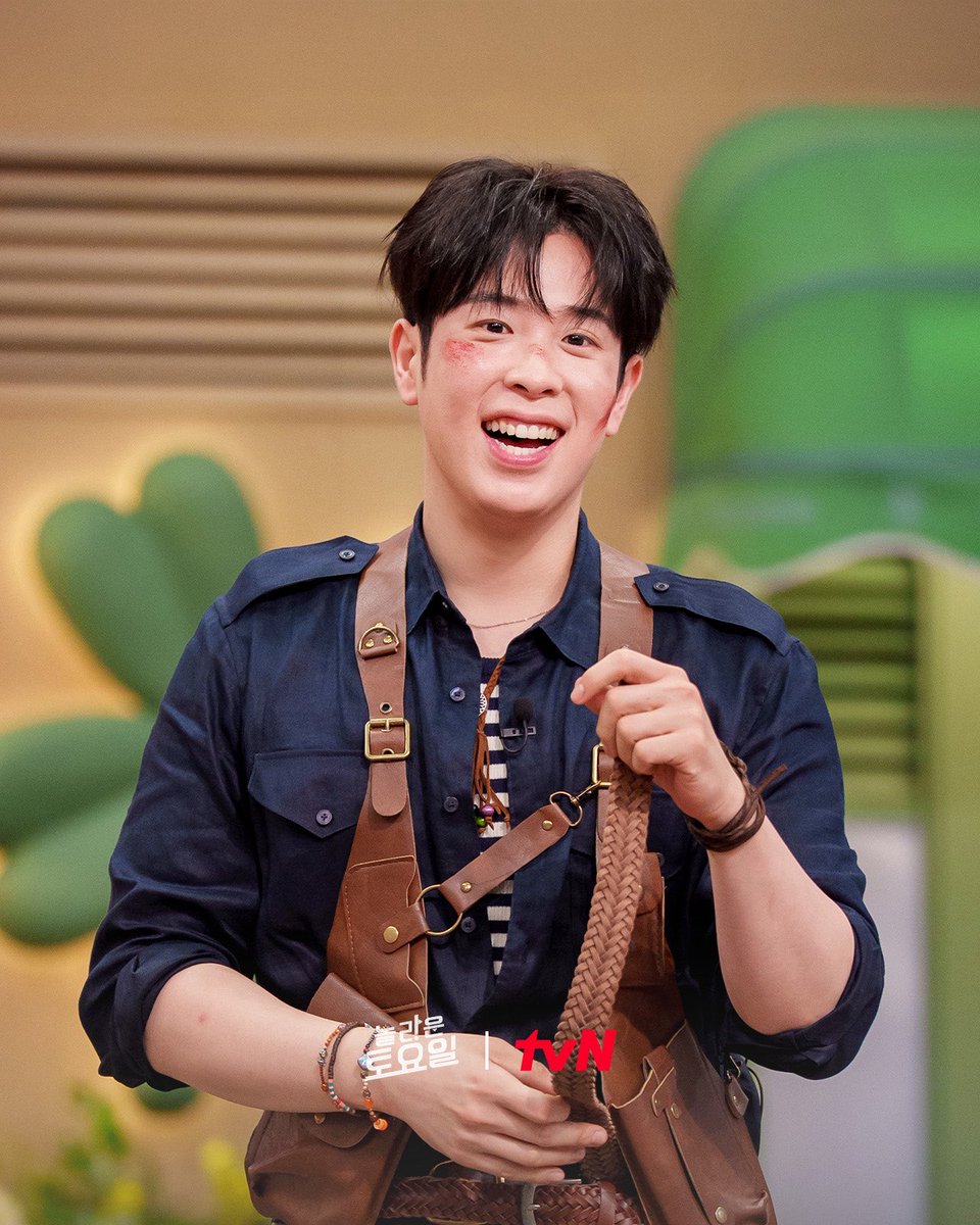 pyozce's tweet photo. 260717 놀라운 토요일 인스타그램 #피오 #표지훈 

메이즈러너 지훈이 ㅋㅋ♡ https://t.co/cVlMkleG1L