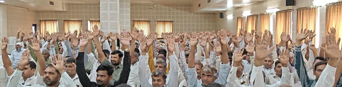 AmitChavdaINC's tweet photo. मोरबी जिले के भाजपा के होद्देदारों, पदाधिकारियों एवं कार्यकर्ताओं का कोंग्रेस परिवार में हार्दिक स्वागत… https://t.co/aEx7I2loID
