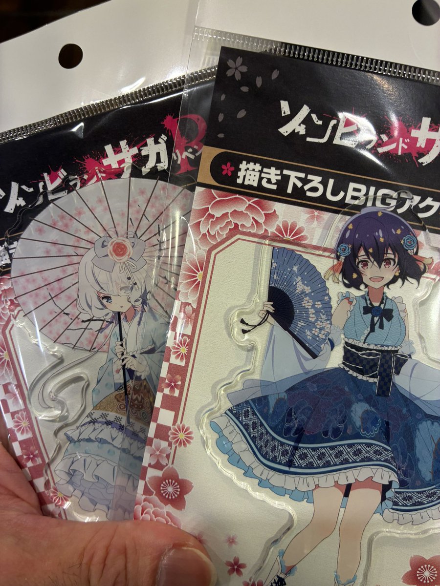 kool6662's tweet photo. 渋谷に来ました。
リリィアクスタ完売っぽい？
#ゾンビランドサガ https://t.co/W6rw4AQ3Q1