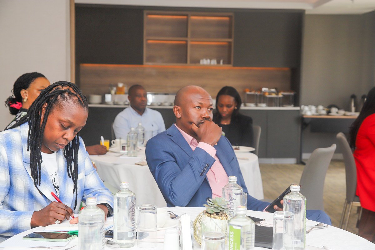 oslocenter's tweet photo. The "two-thirds gender rule" in Kenya is more than a constitutional principle, it’s a necessity for a healthy democracy. 🇰🇪 

We recently convened leaders in Nairobi to stop debating the why and start acting on the how.   

Let’s turn these recommendations into results! https://t.co/kxK4dvNkGg
