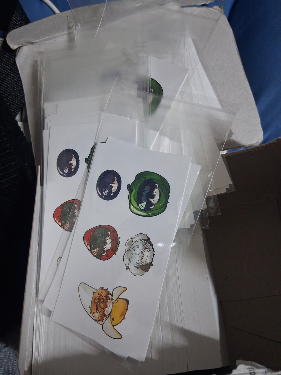 cmal6666's tweet photo. 포장! 

트친 5장씩 비트친 3장씩 드리려고요. 

10장씩 넣어서 드릴까 했는데 더 많은 분이 받으실 수 있도록 분량 조절했어요. https://t.co/7MGNAK3cnY