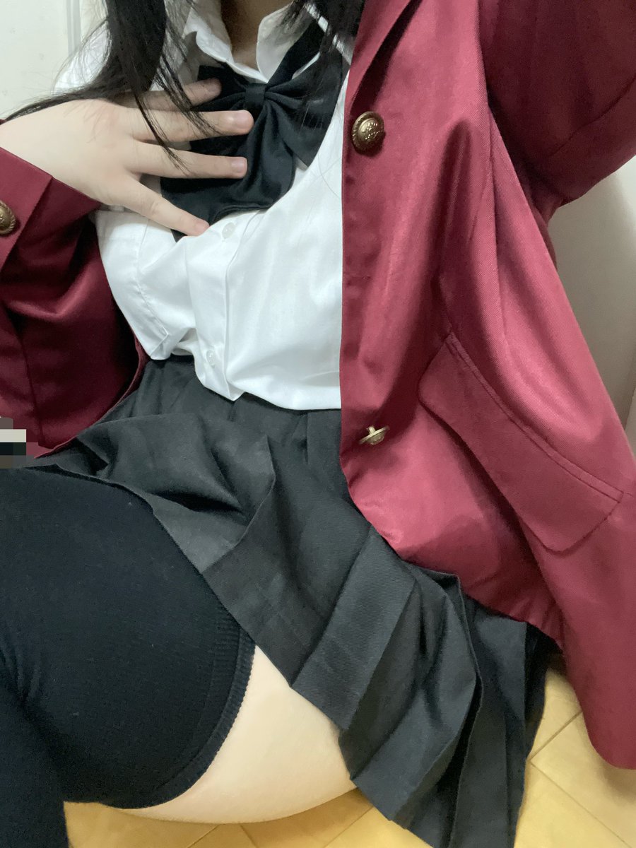 sansocola's tweet photo. 衣装一部届いたので試着♩
⚠️地毛、衣装足りてない部分ある https://t.co/Fh4HBO3O43