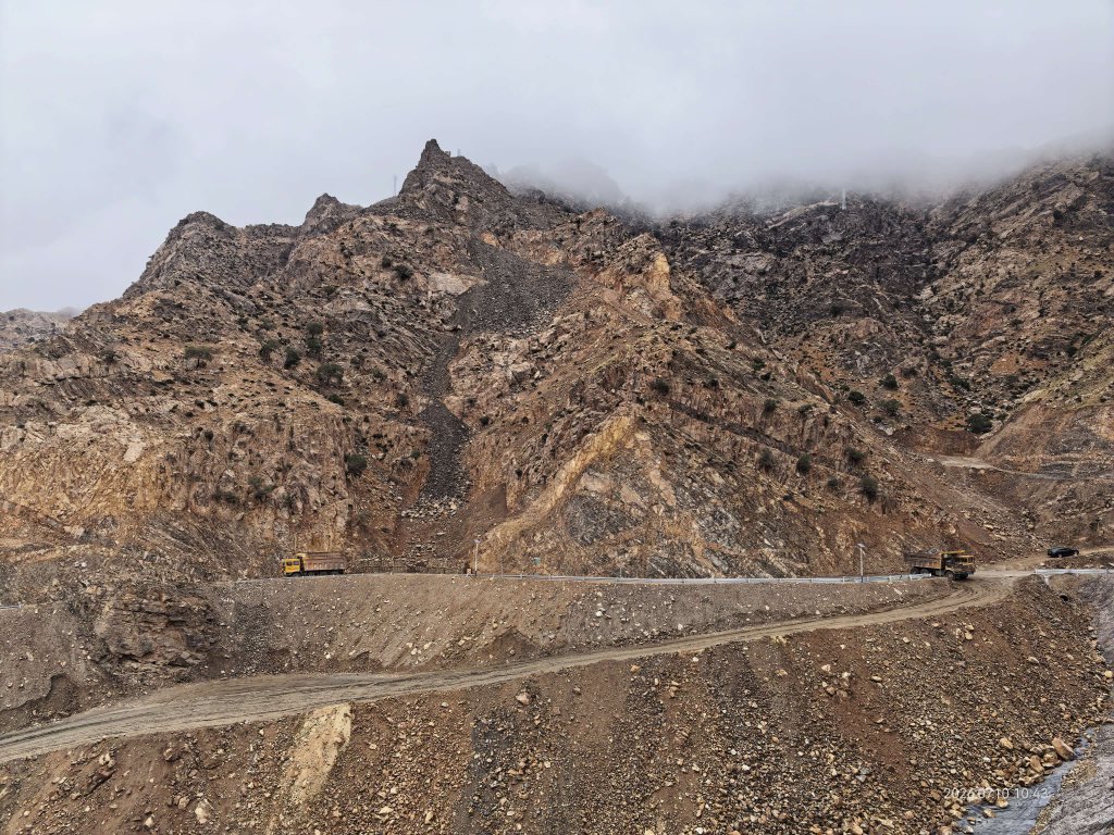 poweraxt's tweet photo. ⛰️ https://t.co/iRSlUi1qLC