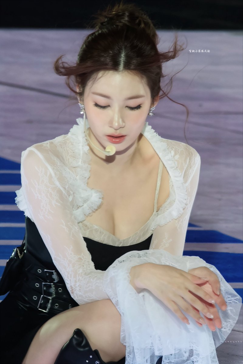 komgqiuxiaocai's tweet photo. 260712
热热热shyshyshy
#TWICE #트와이스  
#사나 #SANA #サナ #凑崎纱夏 
#TWICE_THISISFOR_WORLD_TOUR 
#TWICE_THIS_IS_FOR_WORLD_TOUR_FINALE_IN_SEOUL https://t.co/qEJOKdsSu1