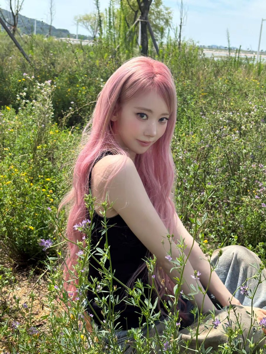 FIMBASE's tweet photo. [INSTAGRAM] 260717 | 39saku_chan  

“sum~~mer” (1/3)

#SAKURA #사쿠라
#LE_SSERAFIM #르세라핌 https://t.co/qlthQZySHk