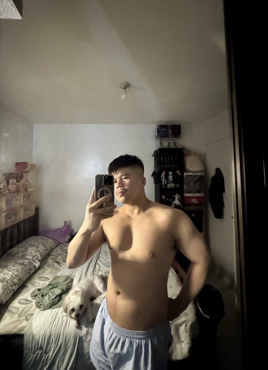 romzhimself's tweet photo. chunky 👅 https://t.co/hoKH6SHnVu