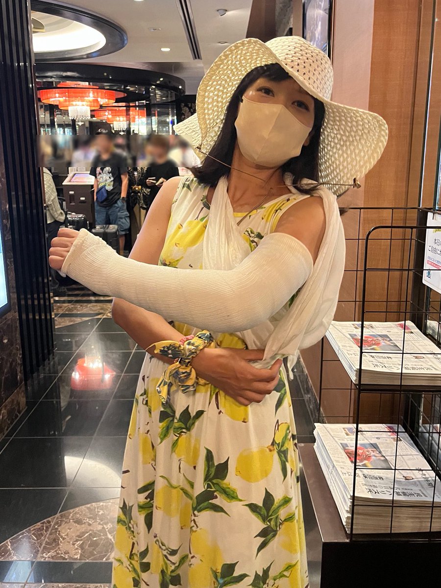 nossy_dayo's tweet photo. 夏はやっぱりLAC！
旧作ですが、夏ギプス作品のご紹介です。真夏にLACでアメ横を散策します。デート気分で見ていただけると嬉しいです。ブログもぜひご覧ください。
https://t.co/fHX2B06RMg https://t.co/lVOHUqGD28