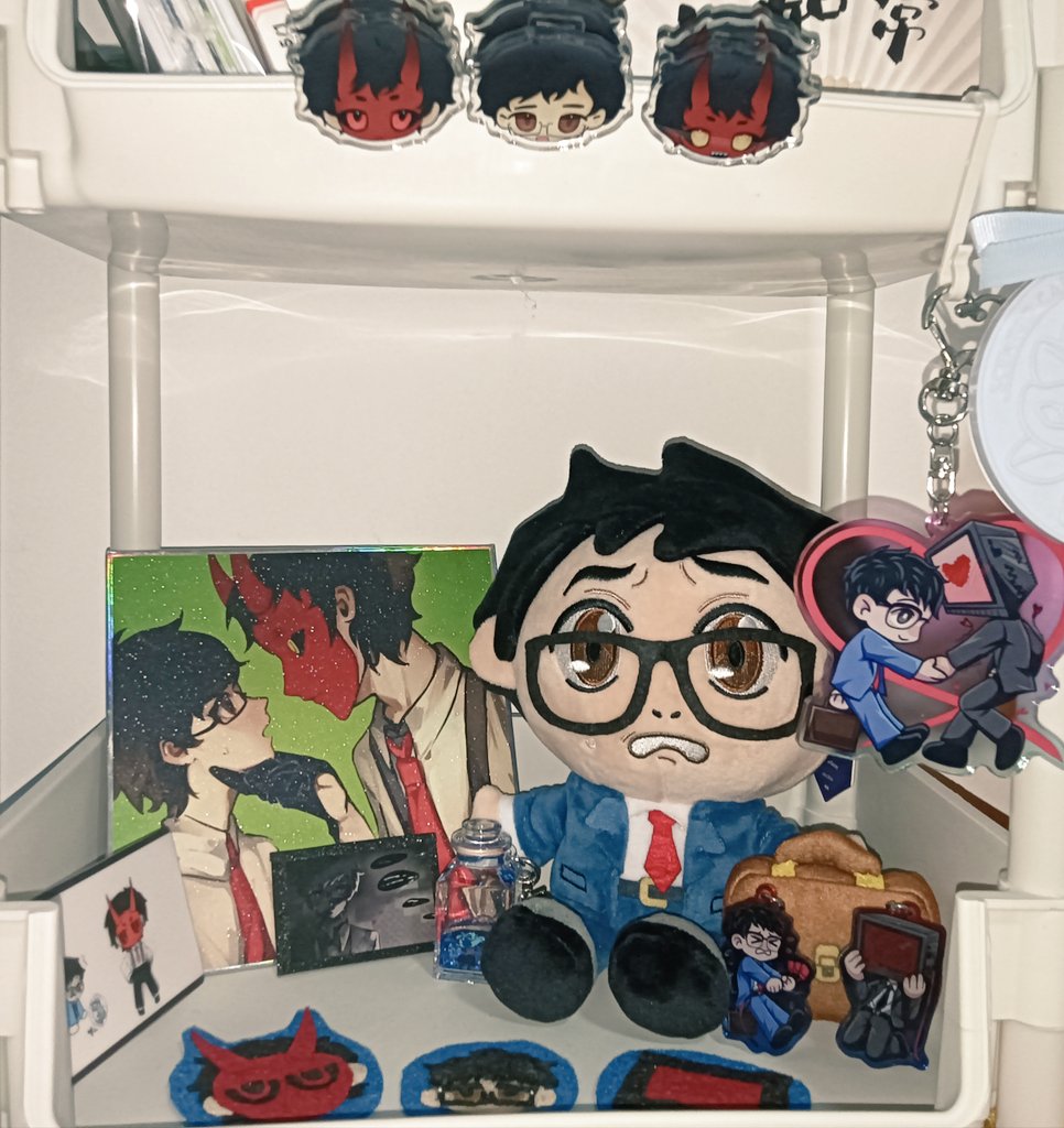 MuYuliang2's tweet photo. #treeの日常
历代yp展示柜对比……
2024.10→2025.1→2025.5→2025.8 https://t.co/zFP4W9kbfo