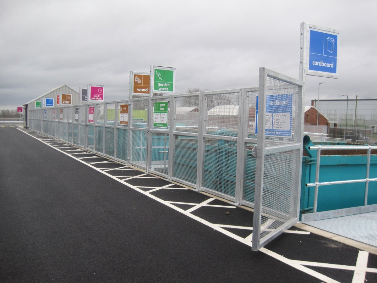 DurhamCouncil's tweet photo. Following a recent survey, 82% of visitors are satisfied with their HWRC experience 📄

Here's what you value most:
🌟 Helpful customer service
😊 Polite staff
🧹 Clean sites
♻️ Easy-to-use facilities

We're also listening to feedback on:
⏱️ Queue times
📍 Site layout
🚛 Site capacity

We are getting involved in lots of new ways to reuse materials too! This includes donated books going to libraries, free paint giveaway and donating things like tyres for school playgrounds.

Planning a trip to one of our HWRC's? Find your nearest site and check the opening times https://t.co/Peqqho6B9s
