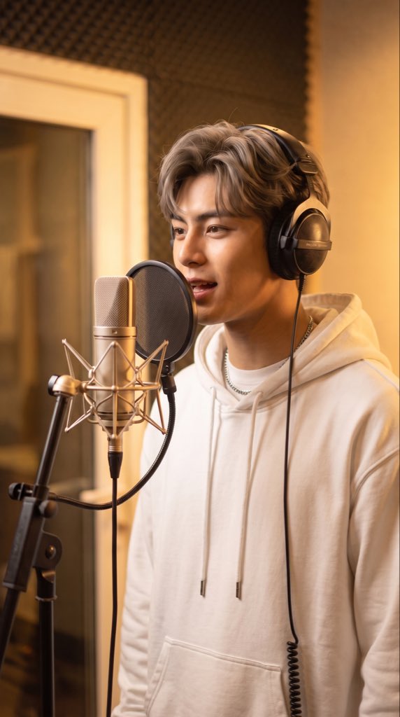 Haloppop's tweet photo. From the basketball court to the recording booth, Lance continues to embrace every challenge with discipline and optimism. As HALO's youngest member, he approaches every session eager to learn, improve, and grow. Sometimes the biggest dreams begin with taking unexpected chances. https://t.co/lzcp5varCn