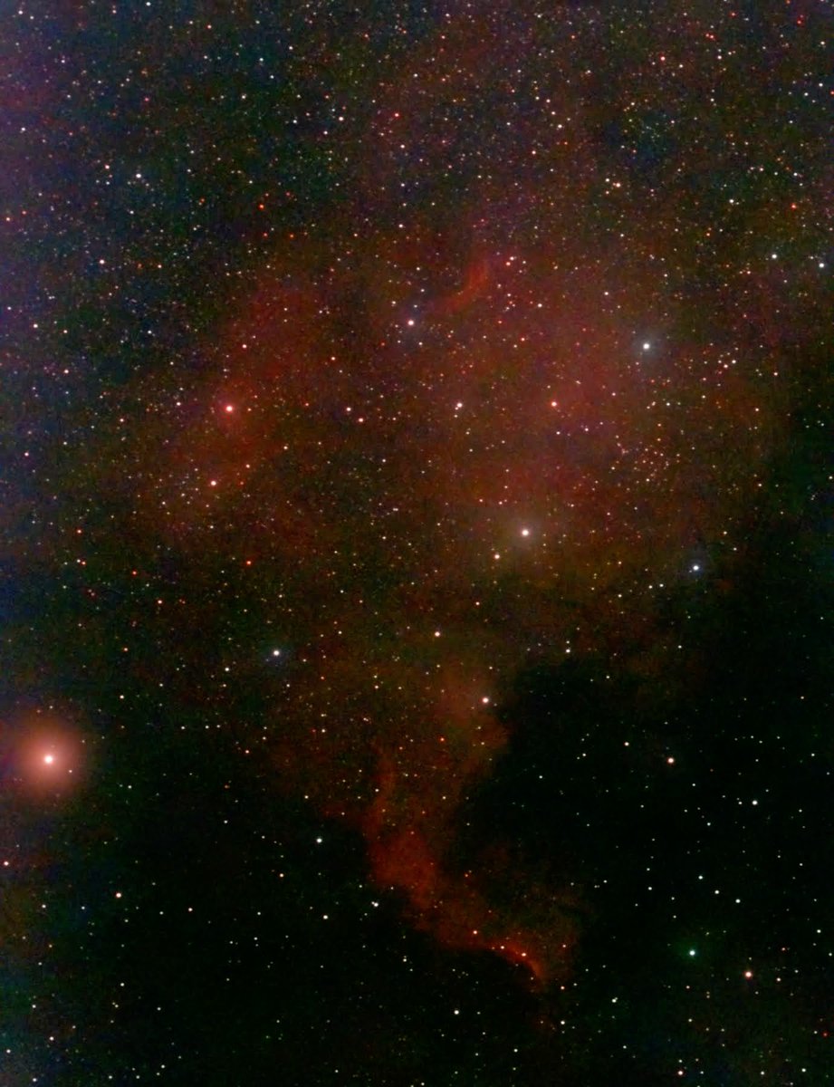 はくちょう座 北アメリカ星雲 NGC7000 北米大陸が3つに分裂しちゃっ