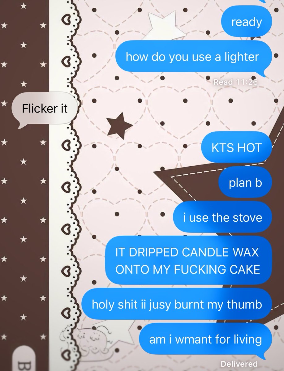 krisriako's tweet photo. any excuse for cake https://t.co/ghKP2A7lms