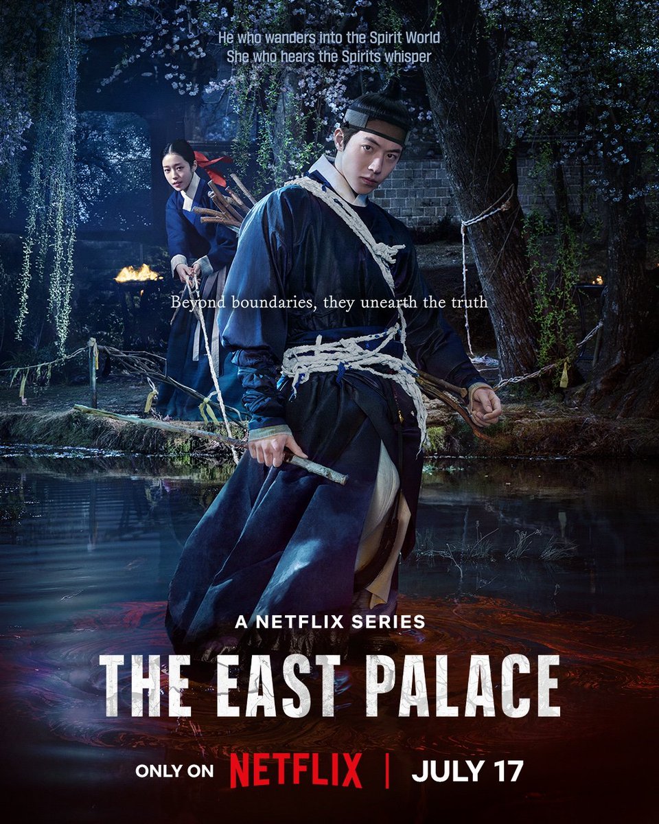 doramabra's tweet photo. 📰| VEIO AI! O drama #TheEastPalace chegou completo com 8 episódios e dublado na @NetflixBrasil.

Sobre um homem que transita entre o mundo dos espíritos e uma mulher que consegue ouvi-los, juntos eles tentam desvendar a maldição do Palácio. https://t.co/S5fNynhyeE