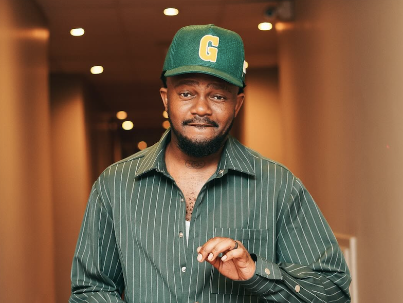 CapricornFM's tweet photo. #ChartBattles | SixByNine by Kwesta goes head-to-head with Izospana by Sam Deep, Thatohatsi, Zuma feat. Marvin. Only one can come out on top!
Vote by sending your pick to @vusialphaa on the #UrbanHot40 via WhatsApp: 079 899 6226. https://t.co/RCFAM1IJEl