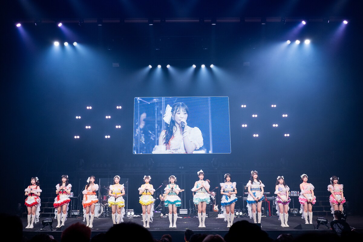 natalie_mu's tweet photo. ◤ライブレポート（写真128枚）◢
虹のコンキスタドール
生バンド従えた結成12周年ライブで躍動！

夢の舞台への再挑戦を力強く宣言
https://t.co/FTtymdoncG

#虹コン12周年 https://t.co/zjdMJmctyv