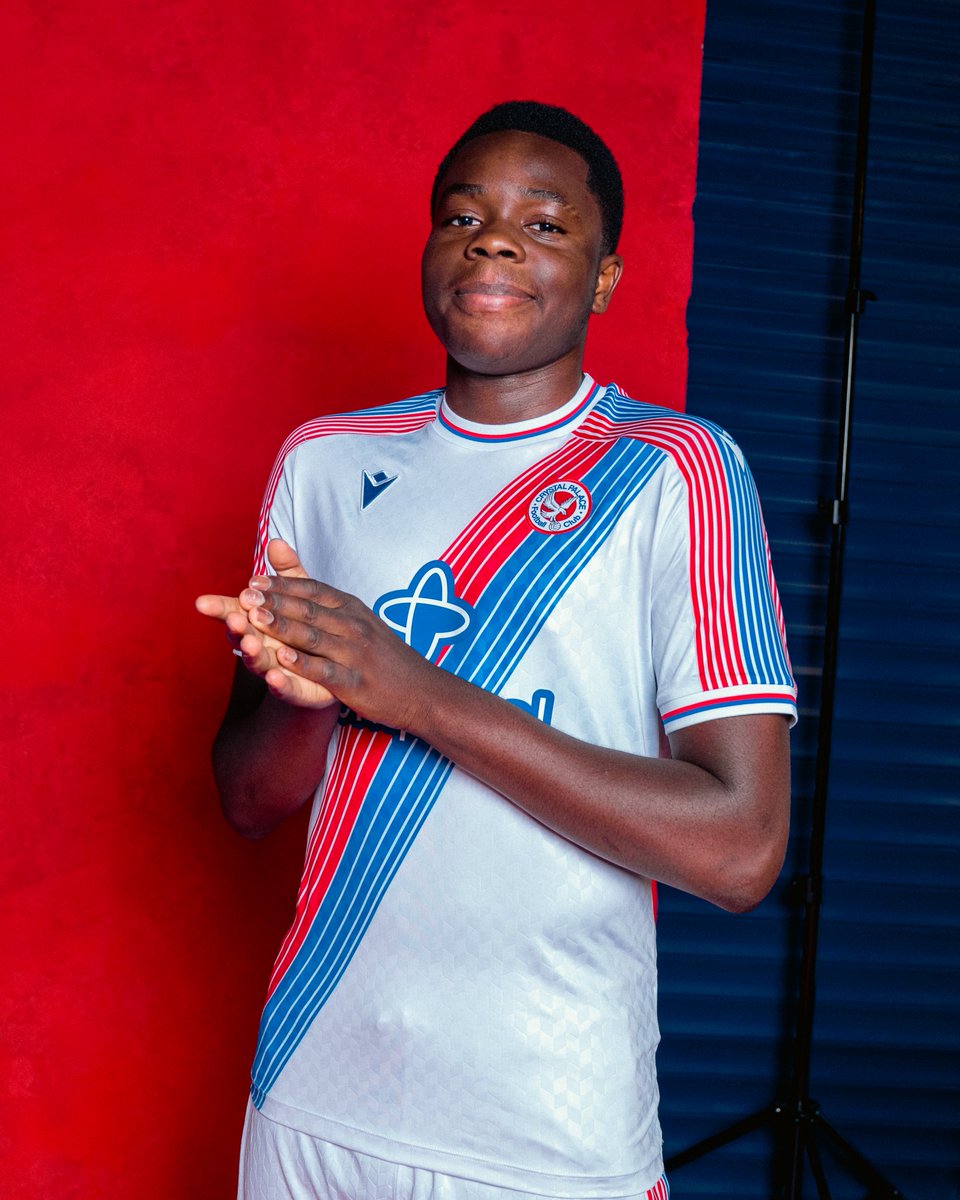 CPFCAcademy's tweet photo. 50 years of the sash. ❤️💙

A South London staple, worn by the next generation. 😍

#CPFC https://t.co/Kh9KOKfO3s