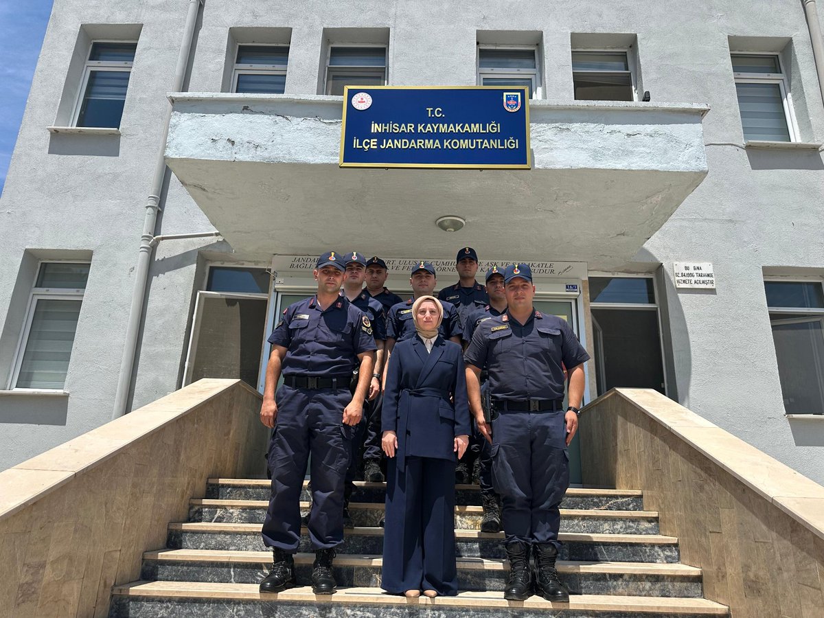 InhisarKaymakam's tweet photo. Kaymakamımız Sn. Esra POLAT, İlçe Jandarma Komutanlığı, İlçe Emniyet Amirliği ve İlçe Devlet Hastanesine ziyaretlerde bulundu. Kurum personelleri ile tanışarak çalışmalar hakkında bilgi edindi. https://t.co/hMQs2eE8hE