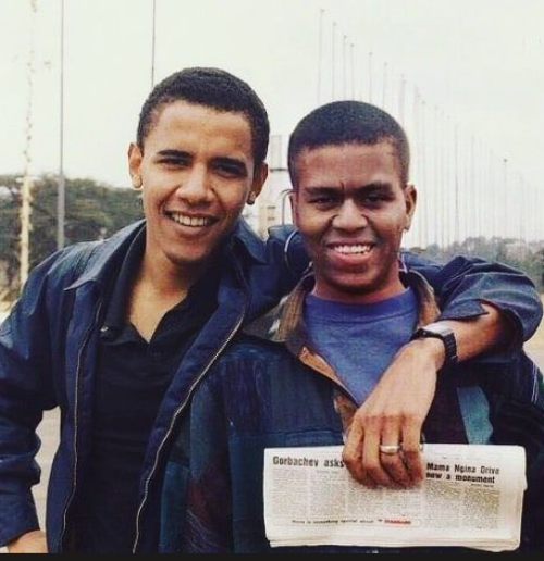 BBesoulle's tweet photo. @VirginiePerez15 Bin OUI, iel s'appelle en fait Michael Obama; regarde bien! https://t.co/W3shMdunOa
