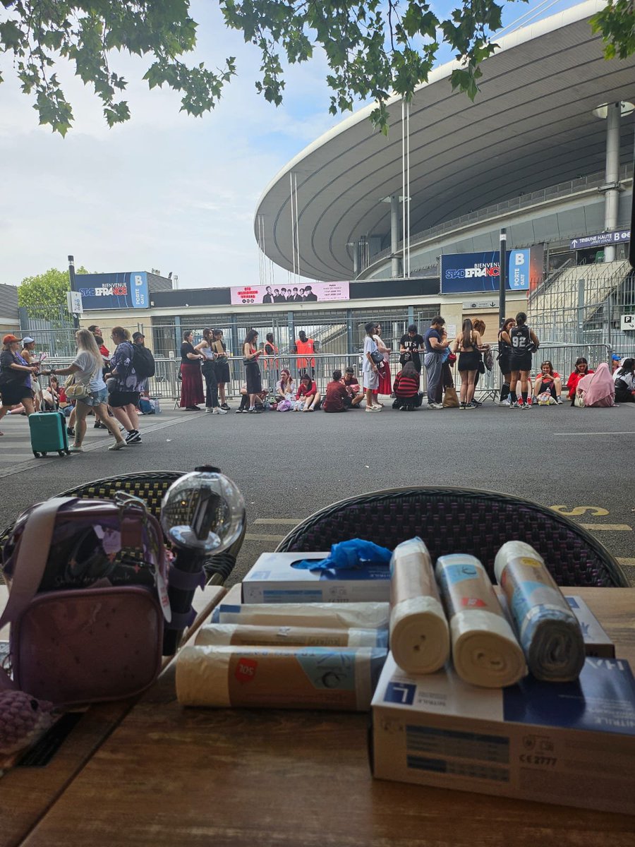 ARIRANG PARIS tweet media