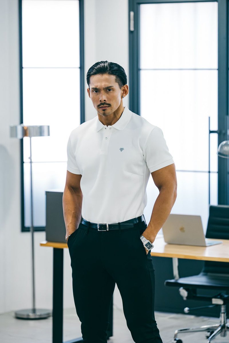 physique_frame's tweet photo. 【NEW】コアフォルム メタルポロ 

着用サイズ： L
身長：185cm
体重：86kg
胸囲：110cm
ウエスト：84cm　

#フィジークフレーム
#physiqueframe
#メンズファッション
#筋肉
#筋トレ https://t.co/FS3Q0fyJlY
