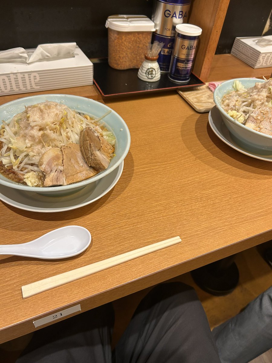 Rocket_Newer's tweet photo. ジャクソン美味しいとこ誘ってくれてありがとね〜！
美味かった！！ https://t.co/Ue6KDIdKG8