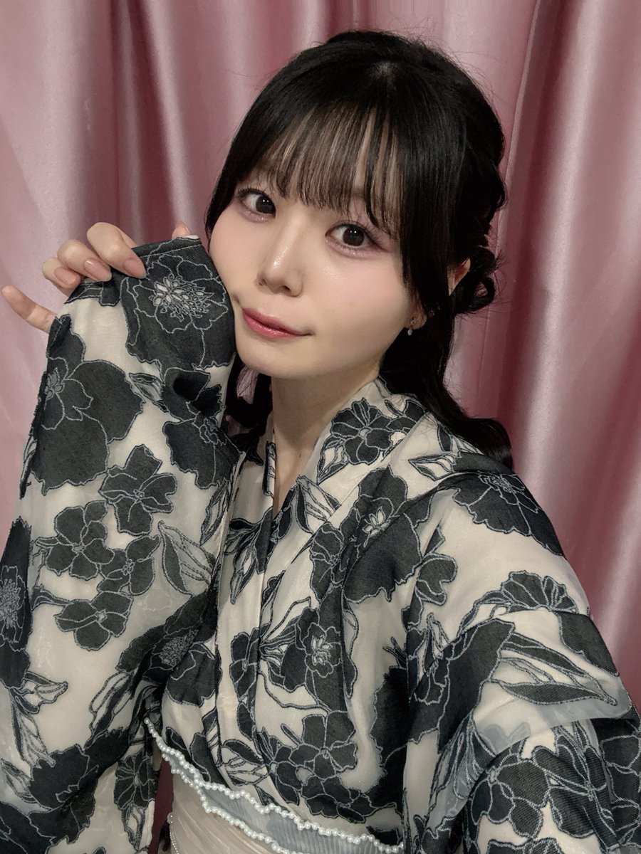 春月えちる tweet media