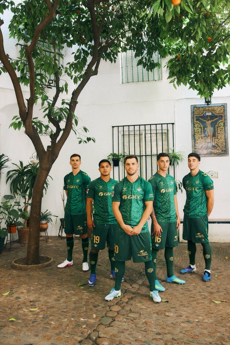 RealBetis_jp's tweet photo. 2026/27シーズン アウェーユニフォーム💚

 販売開始！ 👇
https://t.co/dbmJgg3BEo https://t.co/sSHiQXeHPx