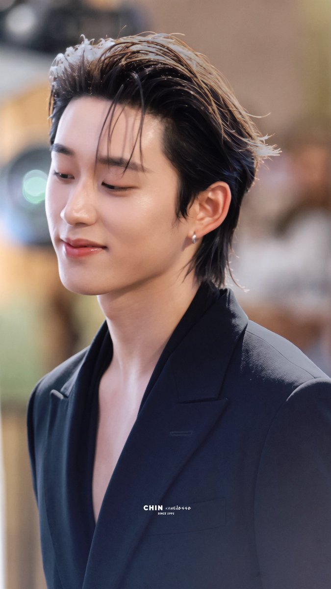 Chin_KameJesse's tweet photo. ยัยคนดื้อ

EST OUR NEW PRESENTER

#DRAllyxEst #est_rvp
#DRAllyTheGrandPresenterxEst https://t.co/yjpDHIP1XK
