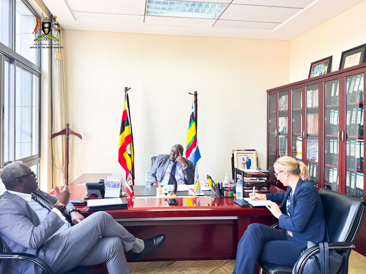 IOM_Uganda's tweet photo. IOM🇺🇬Chief of Mission @SanusiTejan yesterday visited the Minister of Relief, Disaster Preparedness &amp; Refugees, Hon. @SamEngola3, for a tête-à-tête on matters of mutual interest. He congratulated the Minister on his appointment &amp; pledged a stronger IOM partnership with @OPMuganda https://t.co/v53QShlGSo