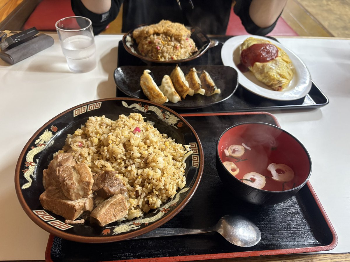 tekkenchloe's tweet photo. 今日も長ちゃんラーメン
チャーハンも世界取れるかもしれないまじでうめえ https://t.co/5XfeuYqVxu