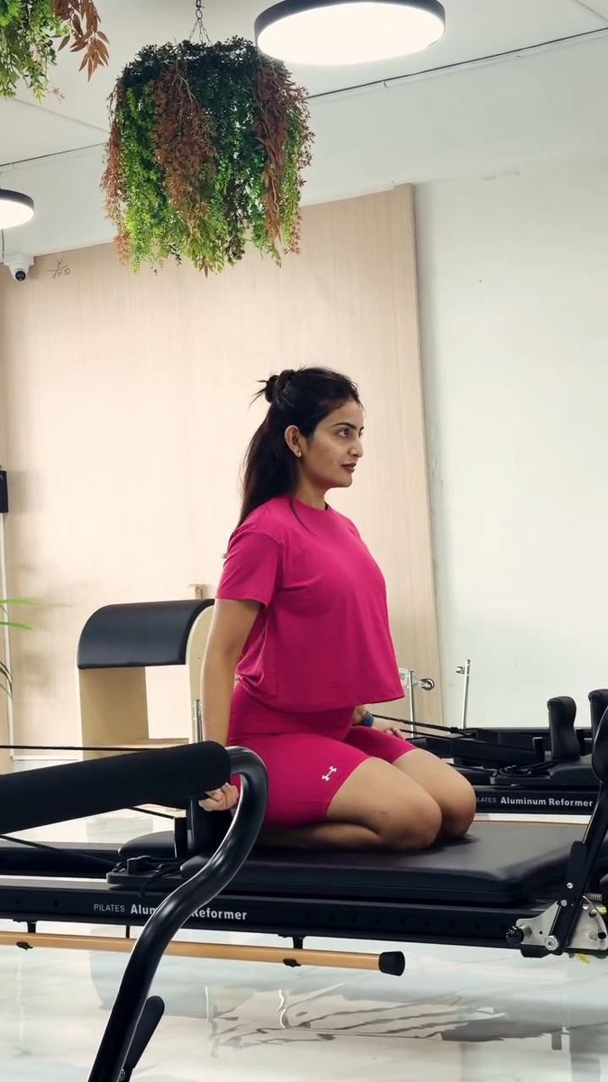 raokrish011's tweet photo. Night anta bed meda panga chapi puvvu pagilela mingichuovali 💦💦💦
Morning anta Gym lo panga chapi Excise cheyali 💦💦 kasi munda Ha todalu ente anta unnayi Sallu tshirt nundi bayataki vastunayi 💦
Ne battalu chimpi kasi teera Ninnu mingali 🥵💦 

@18_midhun65085 
@corngod2042 https://t.co/R15dxdlUfA