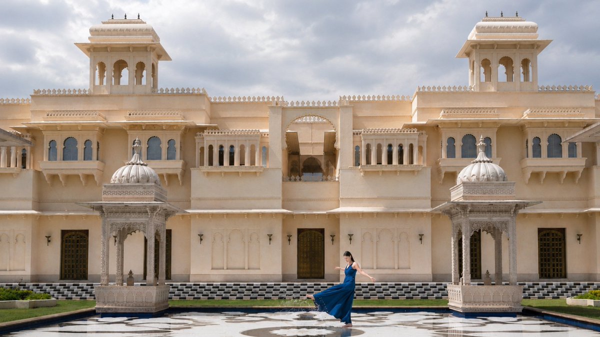 OberoiHotels's tweet photo. Immerse yourself in the beauty of the monsoon at The Oberoi Udaivilas, Udaipur.  

From emerald gardens and scenic skies to wandering peacocks, the season adds a renewed sense of wonder to every moment spent in the City of Lakes.

#OberoiHotelsandResorts #MoodsOfMonsoon #OberoiMoments