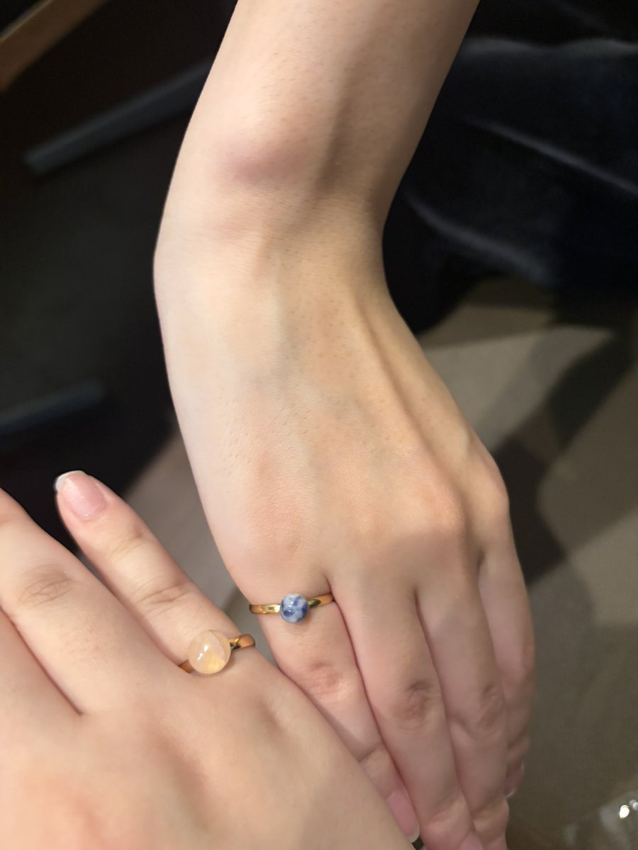 000as_k's tweet photo. お揃いの指輪も買ったよ https://t.co/SuogkjSx9p